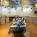 Decoración con globos para cumpleaños con Talleres Infantiles Bcn en Barcelona