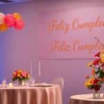 Decoración con globos vs decoración floral: ¿cuál elegir?