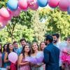 Decoración de globos para revelaciones de género en Barcelona