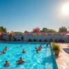 Piscina Municipal D'estiu De Taradell – Especialistas En Decoración Con Globos En Taradell