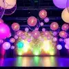 Decoración de globos para eventos corporativos que impresionan